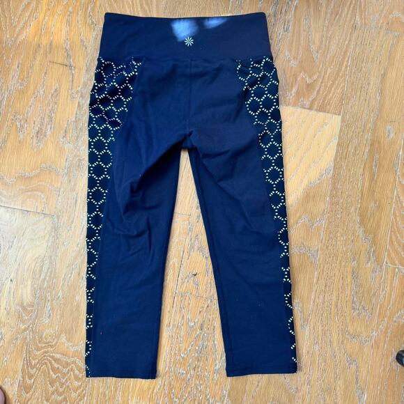 Navy blue athleta capri leggings laser  cut  small - Picture 6 of 6
